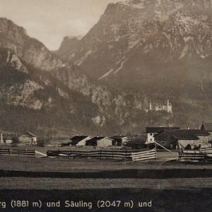 Wie´s früher mal war - Alpenlandschaft mit Dorf (historisches Foto)