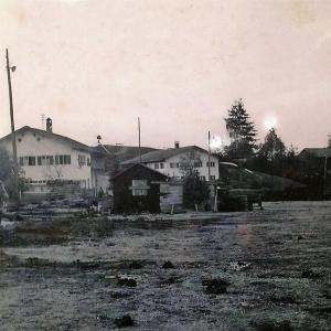 Wie´s früher mal war - Dorfansicht mit Gasthof