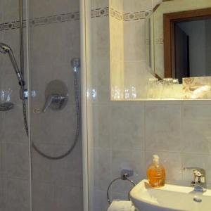 Badezimmer vom Familienzimmer (#15)